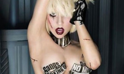 Почему у Lady Gaga тату только на левой стороне? ФОТО