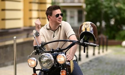 Комаров продал эксклюзивный байк за сумасшедшие деньги: все средства пойдут на фронт (ФОТО)