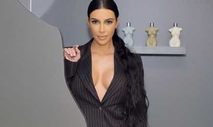 Скотч для груди: Ким Кардашьян дополнила коллекцию бренда белья Skims пикантной деталью (ФОТО)
