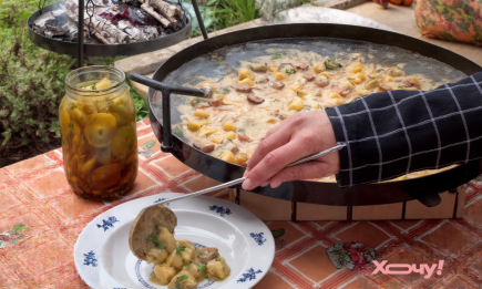 На Закарпатті картоплю готують так: на аромат цієї страви збіжаться всі сусіди (РЕЦЕПТ)