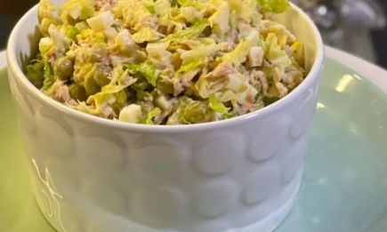 Ви будете в захваті від цього салату: неймовірна ніжна закуска з пекінської капусти (РЕЦЕПТ)