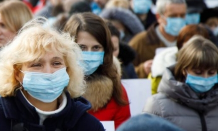 Ученые из НАНУ назвали пик COVID-19 в Украине: прогнозы развития эпидемии