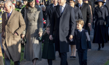 Британская королевская семья посетила рождественскую службу (ФОТО)