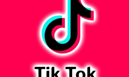 Эти хиты ищут все: самые популярные песни из TikTok
