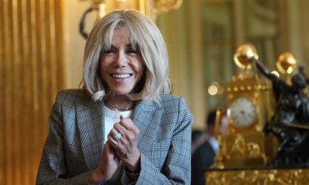 Тотальный красный: Брижит Макрон на шпильках – главная звезда дипломатического раута в Японии (ФОТО)