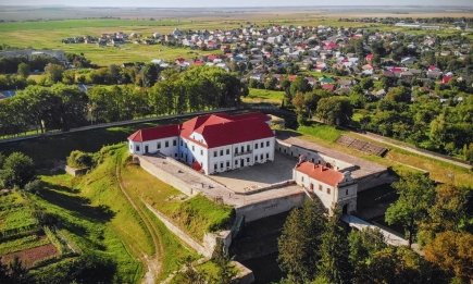 Дивовижні фортеці і замки України: їх обов'язково треба побачити на власні очі