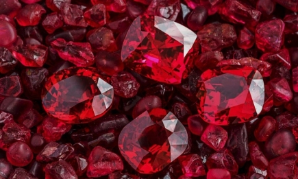 Красивая роскошь: ТОП-5 самых дорогих камней в мире (ФОТО)