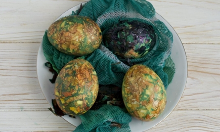 Самые красивые изумрудные пасхальные яйца: простой способ покрасить яйца в мрамор