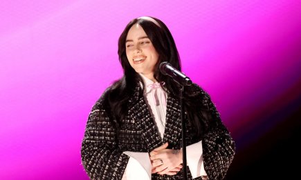 Прочь скучную классику: Билли Айлиш нашла идеальную верхнюю одежду для тех, кто любит выделяться (ФОТО)