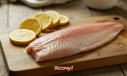 Кілька крапель — і риба не прилипне та стане значно смачнішою: хитрий кулінарний трюк