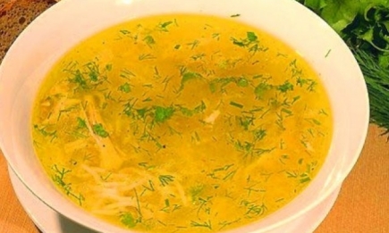Домашний суп с курицей позволяет побороть простуду