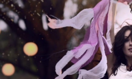 Певица Майрис презентовала клип на песню «Лиловая любовь»
