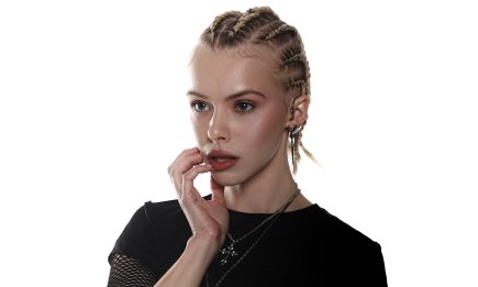 В свой день рождения: Маша Кондратенко выпустила новый хит "Любим і мовчим" (ВИДЕО)