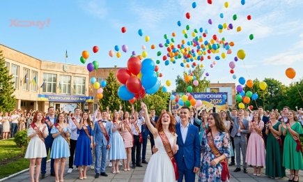 До сліз і від щирого серця: душевні привітання на останній дзвоник для випускників 9-х та 11-х класів