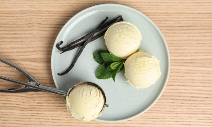 Самый вкусный пломбир можно приготовить дома: простой рецепт без мороженницы