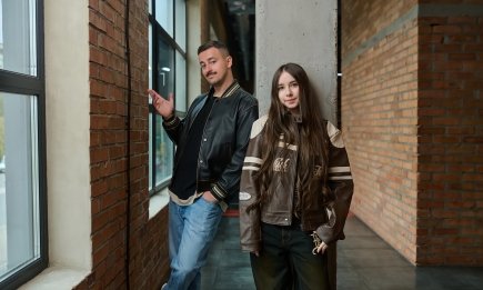 "Заведу кота": VLADA K та ШУГАР випустили іронічний хіт про любов до себе і власний вибір (ВІДЕО)