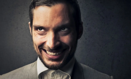 Эти знаки Зодиака – настоящие "змеи": доверять им нельзя, даже самым родным