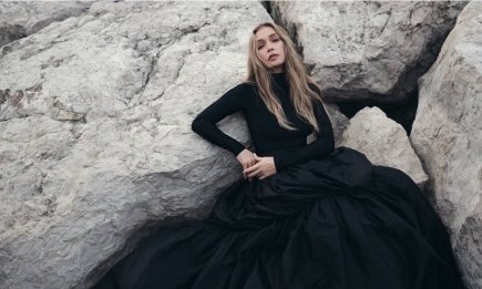 Эффектная смена образа: "сказочная" Брежнева снялась на берегу океана (ФОТО)
