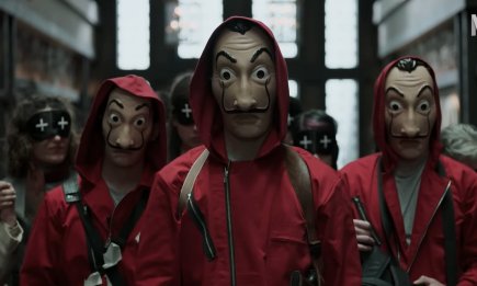 Официально: культовый сериал "Бумажный дом" будет продолжен
