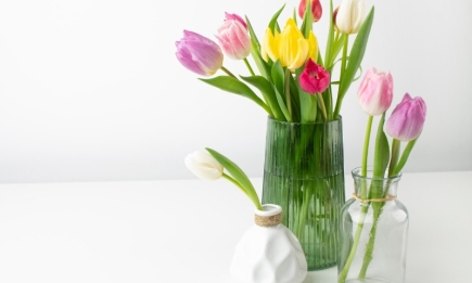 Блищатиме, як нова: чим можна швидко і ефективно відмити вазу