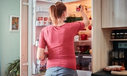 Забудете о мойке на полгода: 10 гениальных уловок, чтобы холодильник всегда был чистым