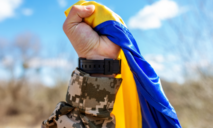 День Героїв України 2024: привітання, подяки та картинки українською мовою