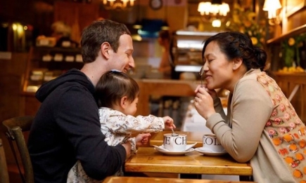 Милота: Марк Цукерберг с женой провели 2-летнюю дочь в детский сад