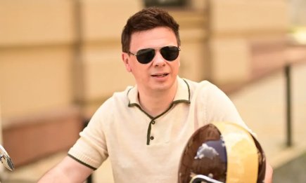 Как сейчас выглядит Дмитрий Комаров: ведущий показал свежие фото, на которых его трудно узнать