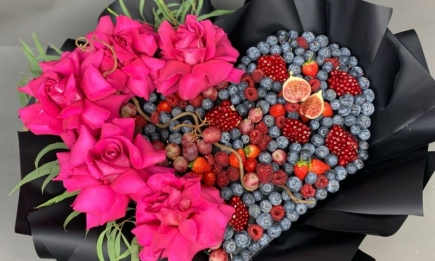 Сладкие и фруктовые: эксклюзивные букеты на День Валентина (ФОТО)