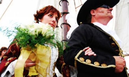 Как сделать свадьбу в пиратском стиле?