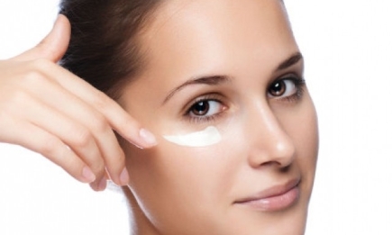 Урок макияжа: коррекция зоны вокруг глаз