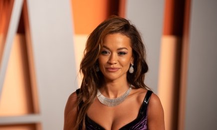 Красотка на стиле: Рита Ора вышла в свет в кожаном платье (ФОТО)