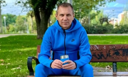 Известный филолог Александр Авраменко сбежал из Украины? В Сети активно обсуждают местонахождение литературоведа