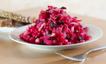 Вы не знали, что салат из свеклы может быть таким вкусным: в пост он заменит вам все обеды и ужины (РЕЦЕПТ)