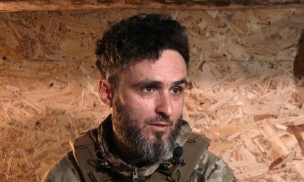 Игорь Ласточкин напомнил о себе зажигательными танцами в окопе: где служит звезда "Лиги смеха" (ВИДЕО)