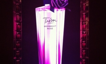 Lancome выпускает новый аромат Tresor Midnight Rose