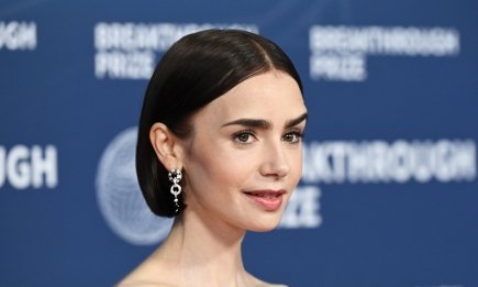 Лили Коллинз покорила стильным образом с принтом, который восхищает всех модниц (ФОТО)