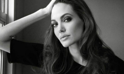 Анджелина Джоли планирует удалить вены на руках