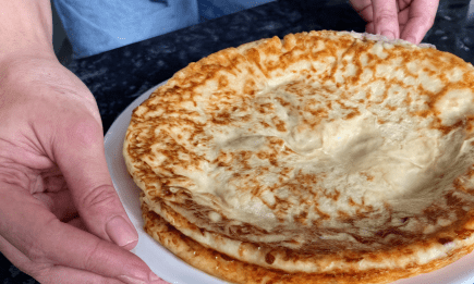 Всего 10 минут – и вкусный ужин на столе: аппетитные ленивые хачапури (ВИДЕО)