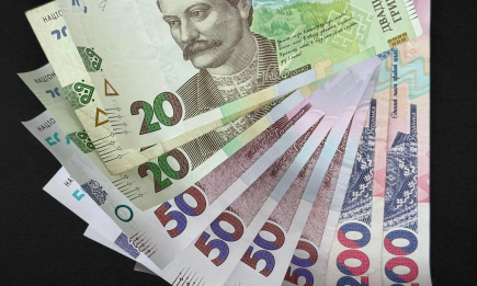 Украинцам перечислят зарплаты: сколько будет составлять "минималка" в 2027 году и когда ждать изменений