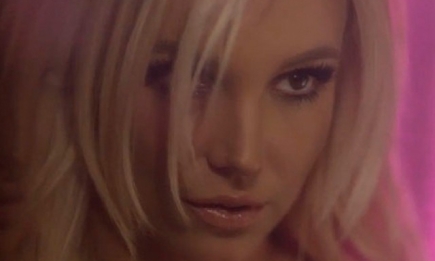 Бритни Спирс выпустила новый клип на песню Perfume