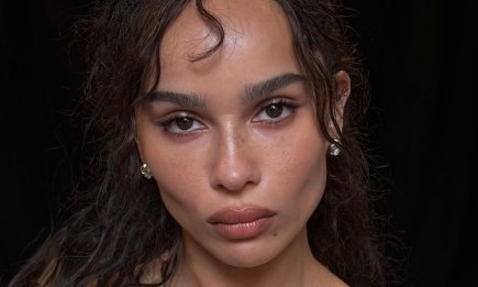 Зои Кравиц показала модный макияж с "кошачьими" стрелками: такие идут каждой (ФОТО)