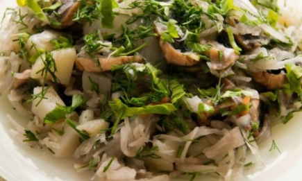 Самый вкусный салат из картофеля: фантастическое блюдо за копейки (РЕЦЕПТ)