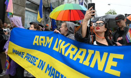 Вперше з початку повномасштабної війни: в Києві відбувся Марш рівності з представниками ЛГБТК+, військовими та ветеранами