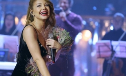 Тина Кароль получила звание народной артистки Украины: певица посвятила награду родителям (ФОТО)