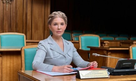 64-летняя Юлия Тимошенко поразила новым имиджем: какая прическа пришла на смену ее фирменной косы (ФОТО)