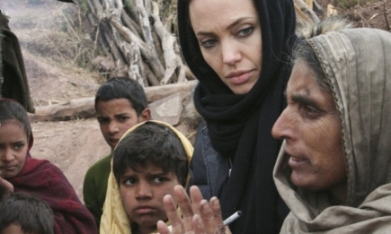 СМИ: Анджелина Джоли усыновит еще одного ребенка