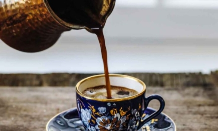 Чим корисна кава, і чи дійсно розчинна — гірша? Відповідь Оксани Скиталінської