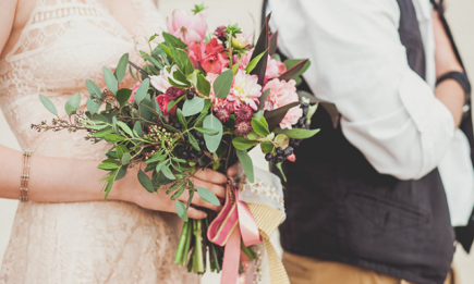 Щастя молодим: оригінальні привітання з днем весілля українською мовою