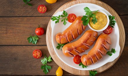 Сделайте это с сосисками перед жаркой: секундный трюк для вкуснейшего блюда